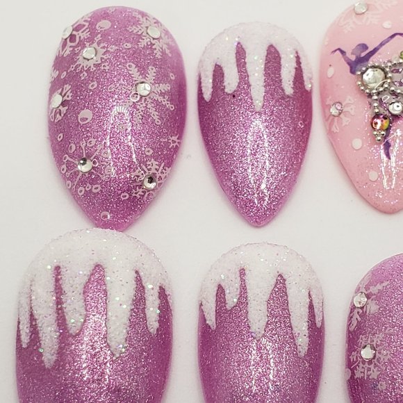 Medium sharp drop of water press on nails. - Picture 3 of 6